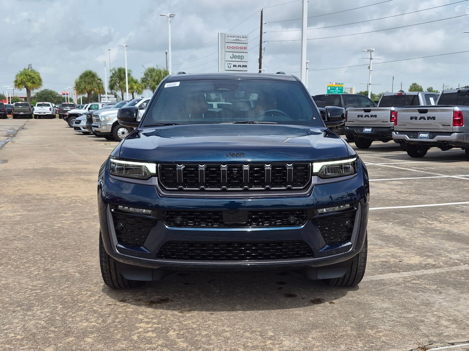New 2026 Jeep Grand Cherokee Summit SUV