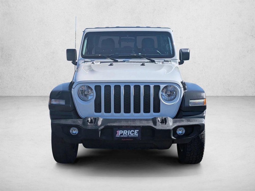 Used 2020 Jeep Gladiator Sport S Crew Cab Pickup