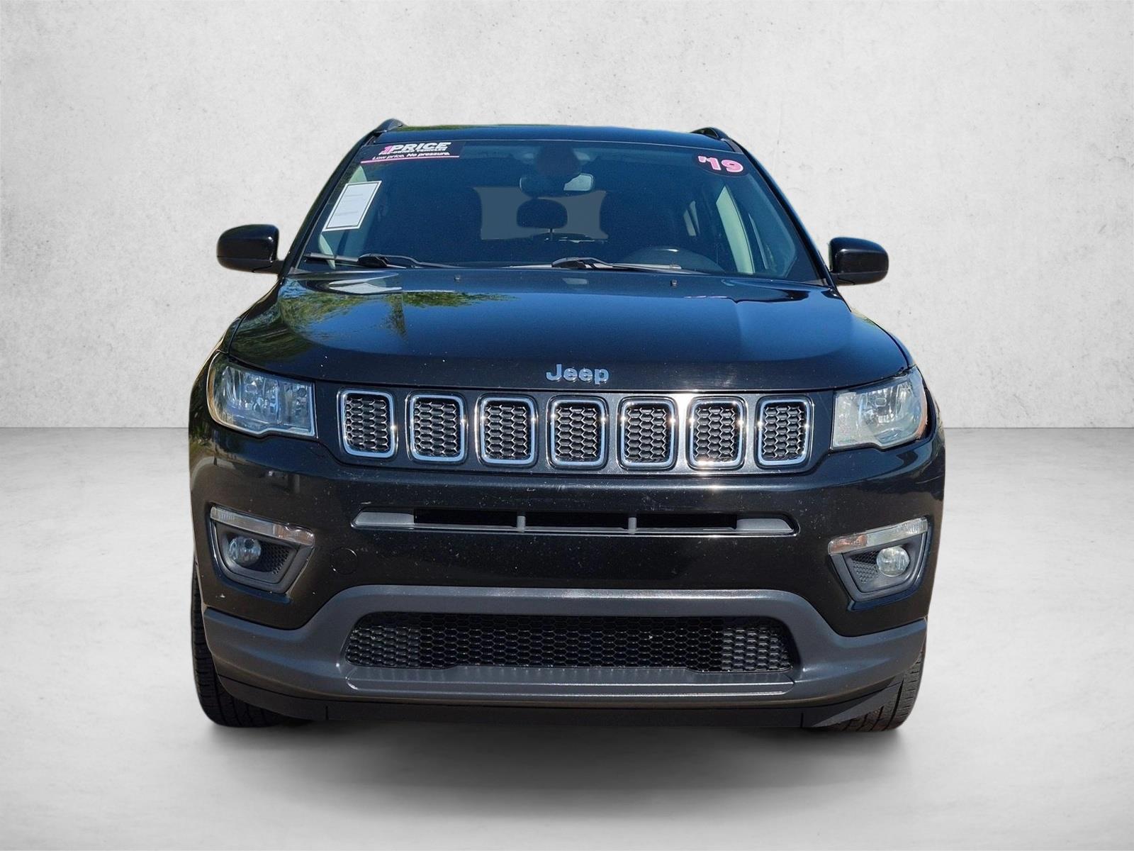 Used 2019 Jeep Compass Latitude with VIN 3C4NJDBB5KT672795 for sale in Littleton, CO