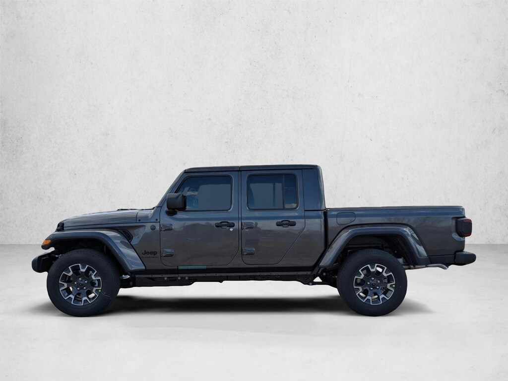 New 2026 Jeep Gladiator Sahara Truck Crew Cab