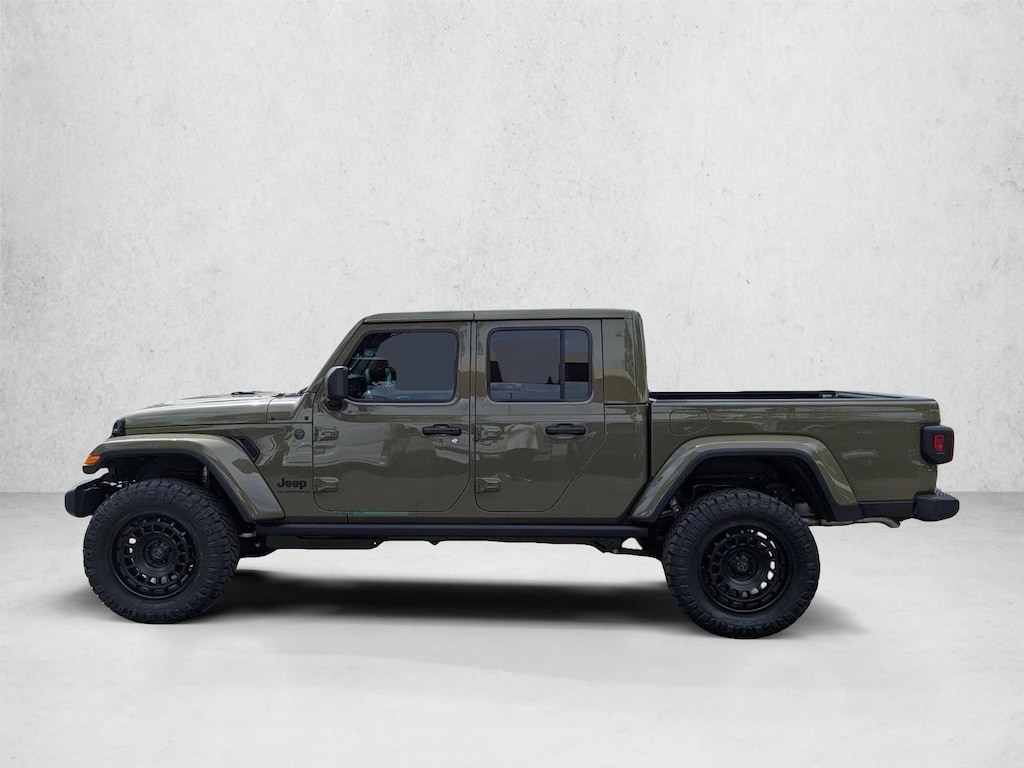 New 2026 Jeep Gladiator Sport S Truck Crew Cab