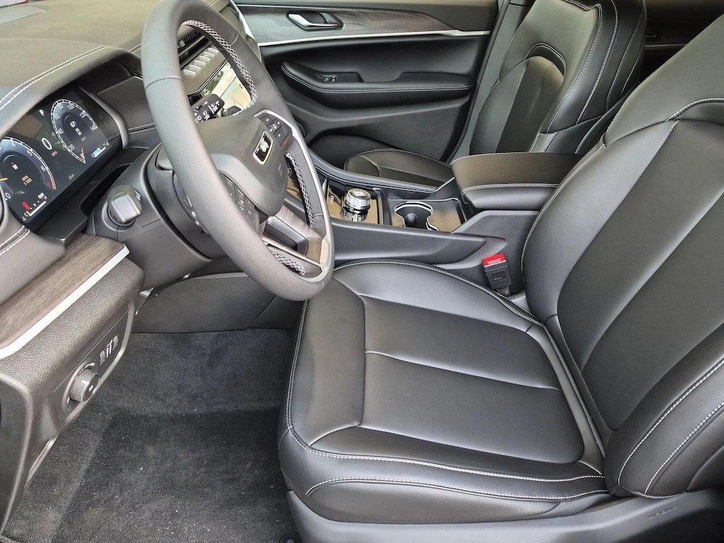 New 2027 Jeep Grand Cherokee Limited SUV