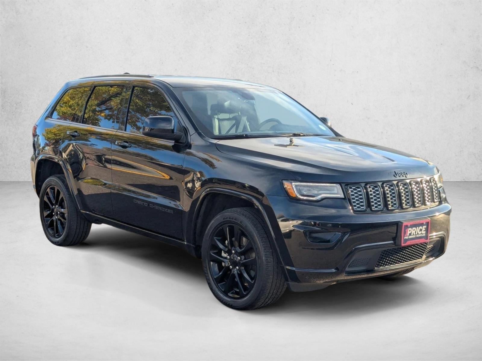 2021 Jeep Grand Cherokee Laredo X photo 3