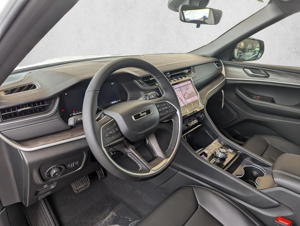 New 2025 Jeep Grand Cherokee Limited SUV