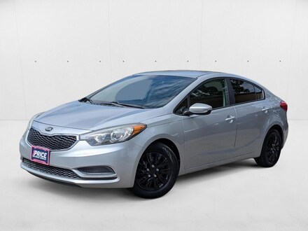 2016 Kia Forte LX 4dr Car