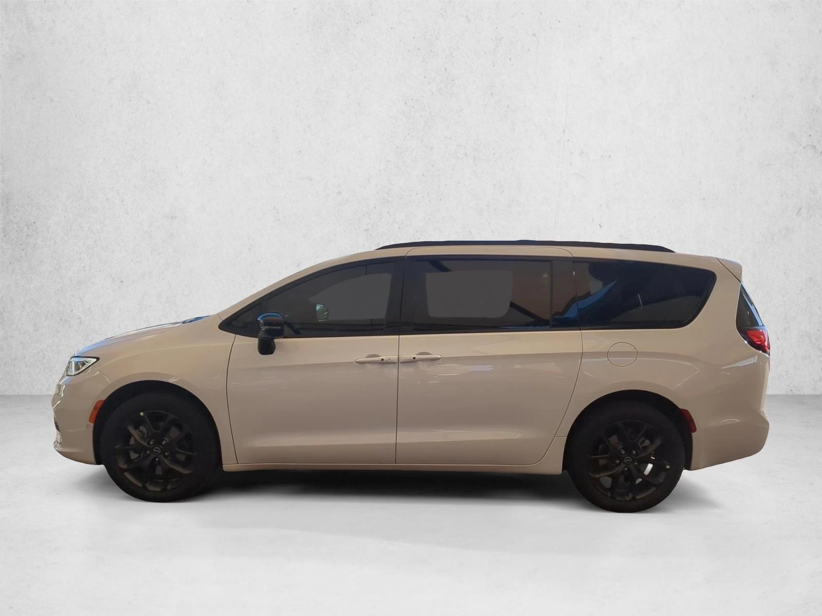 2026 Chrysler Pacifica Limited - Photo 5