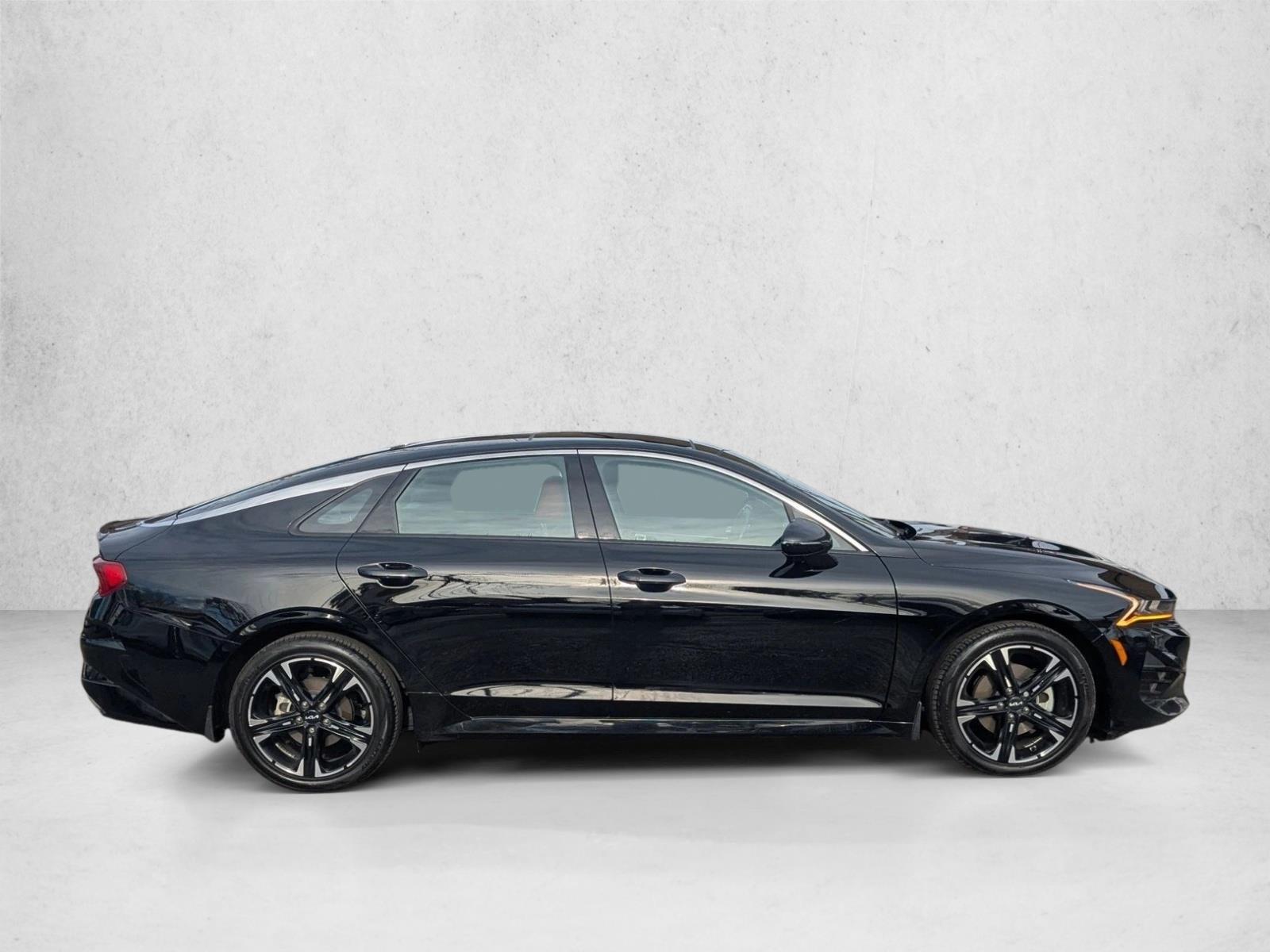 2023 Kia K5 GT-Line photo 4