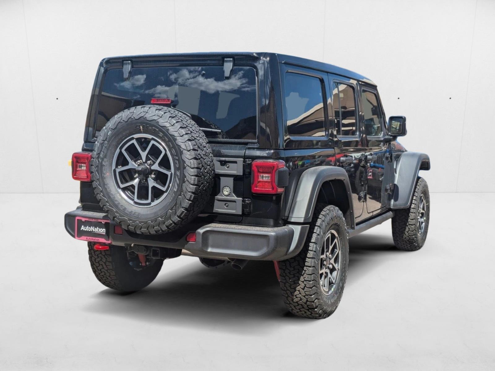 2025 Jeep Wrangler Rubicon photo 2