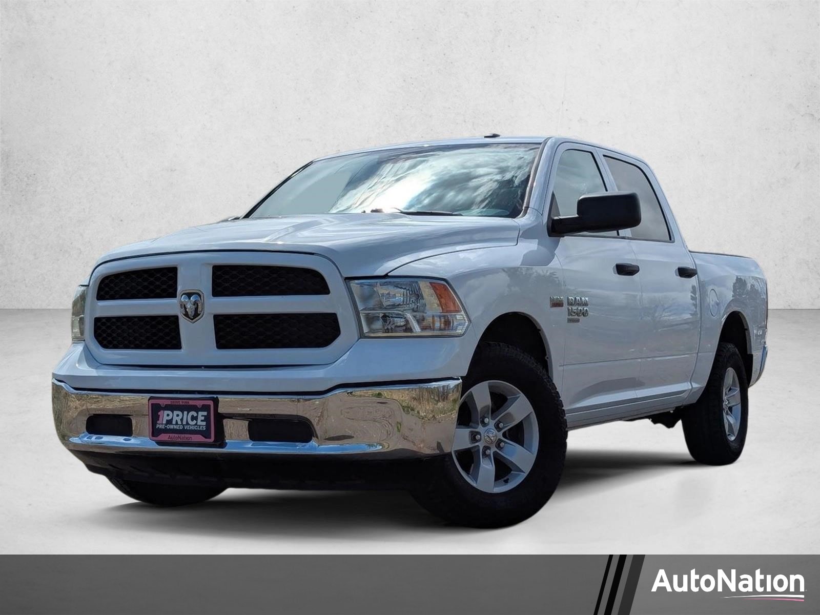 2020 RAM 1500 Classic Tradesman 4x4 Crew Cab 5'7's photo