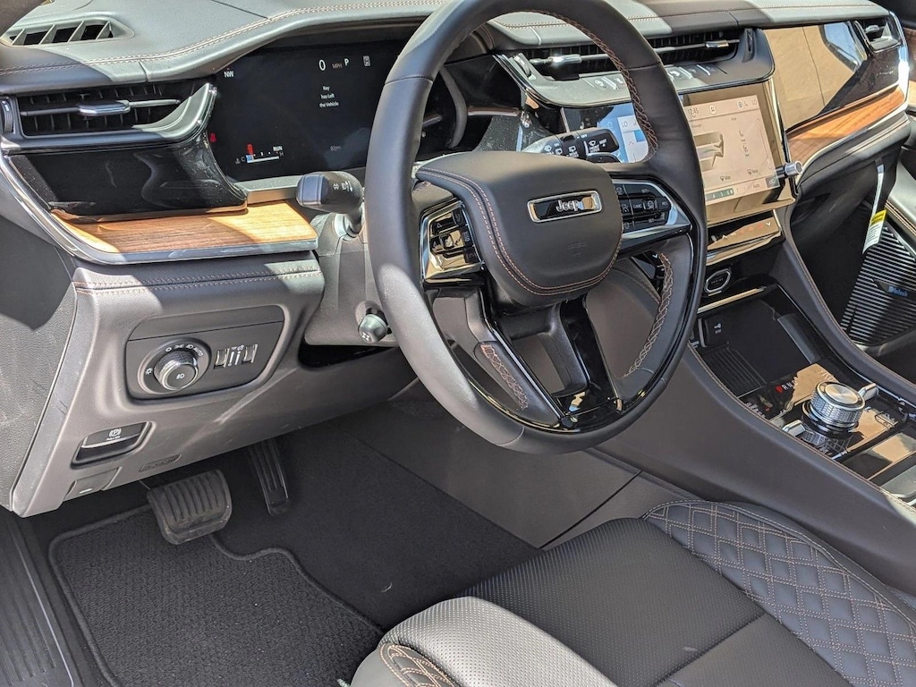 New 2026 Jeep Grand Cherokee Summit SUV