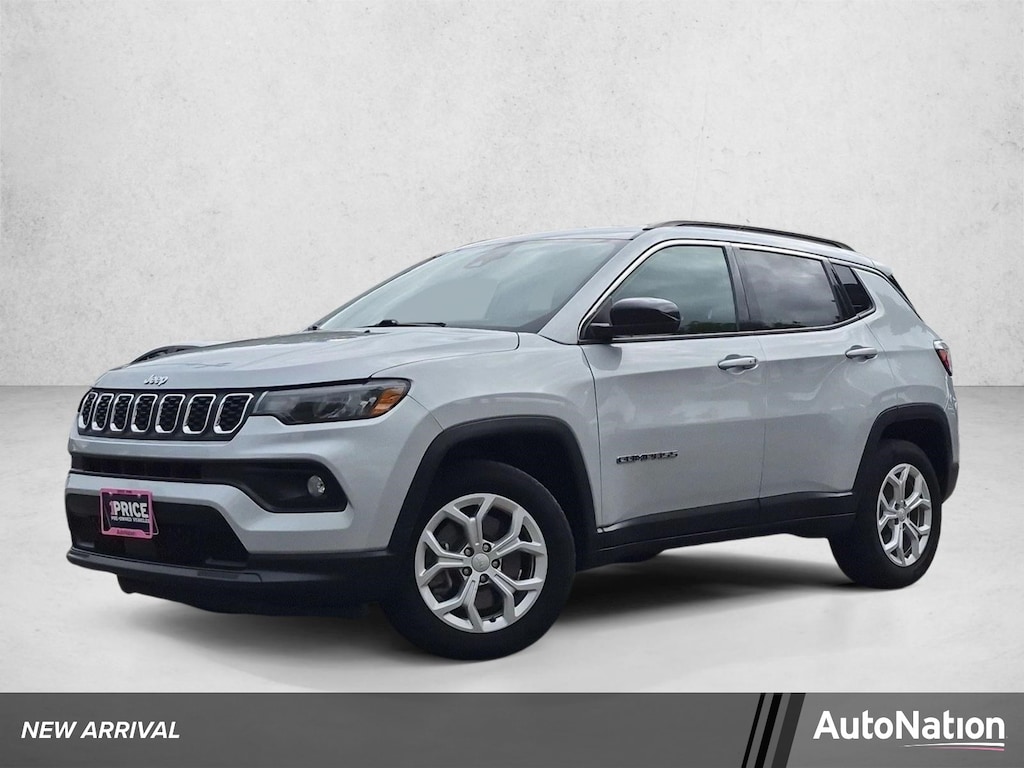Used 2024 Jeep Compass Latitude Sport Utility