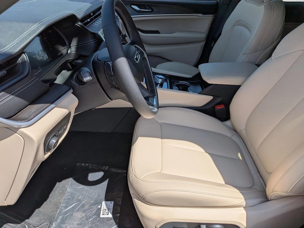 New 2026 Jeep Grand Cherokee L Limited SUV