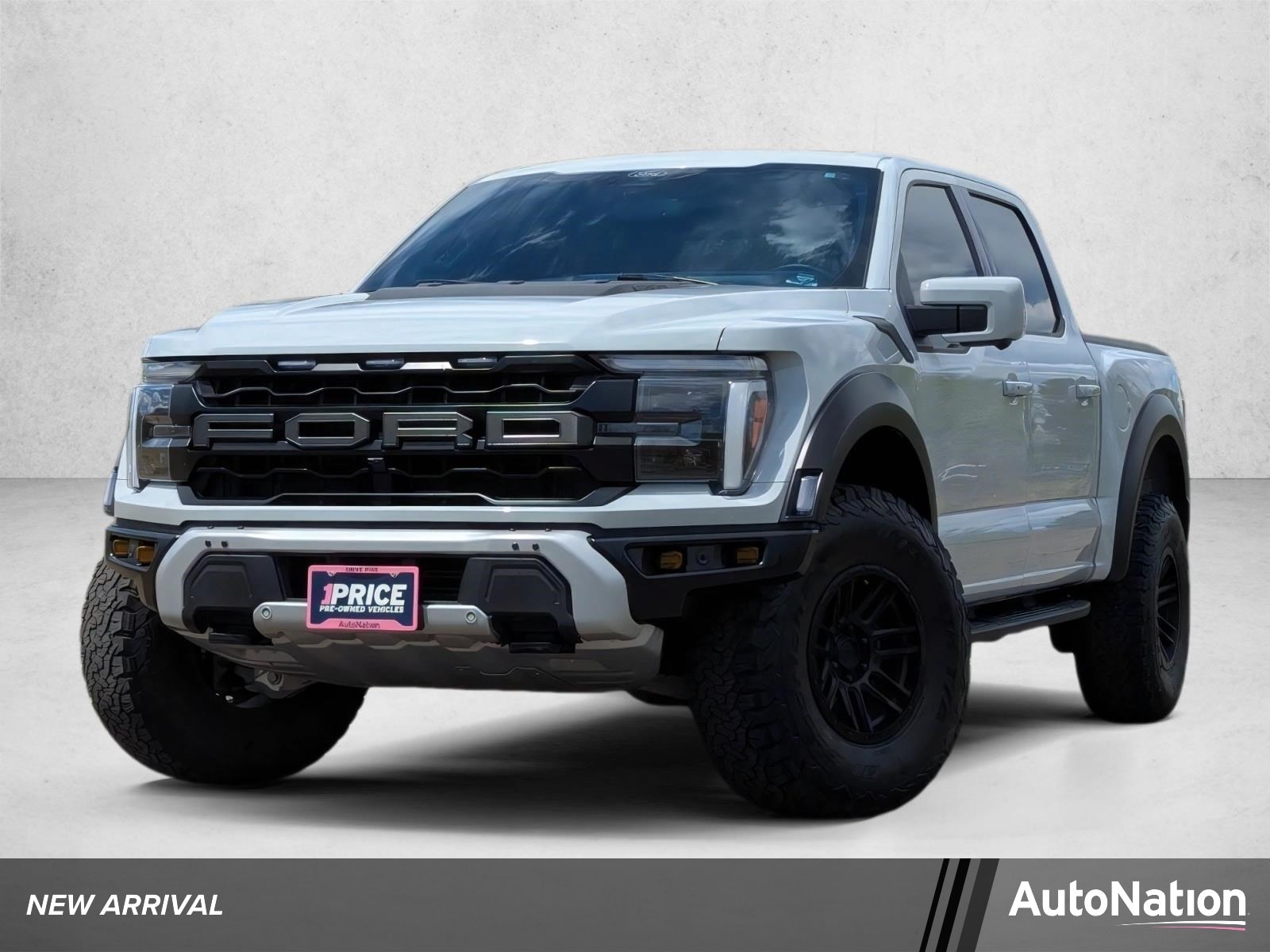 2024 Ford F-150 Raptor 4x4 SuperCrew 5-1/2 Box's photo