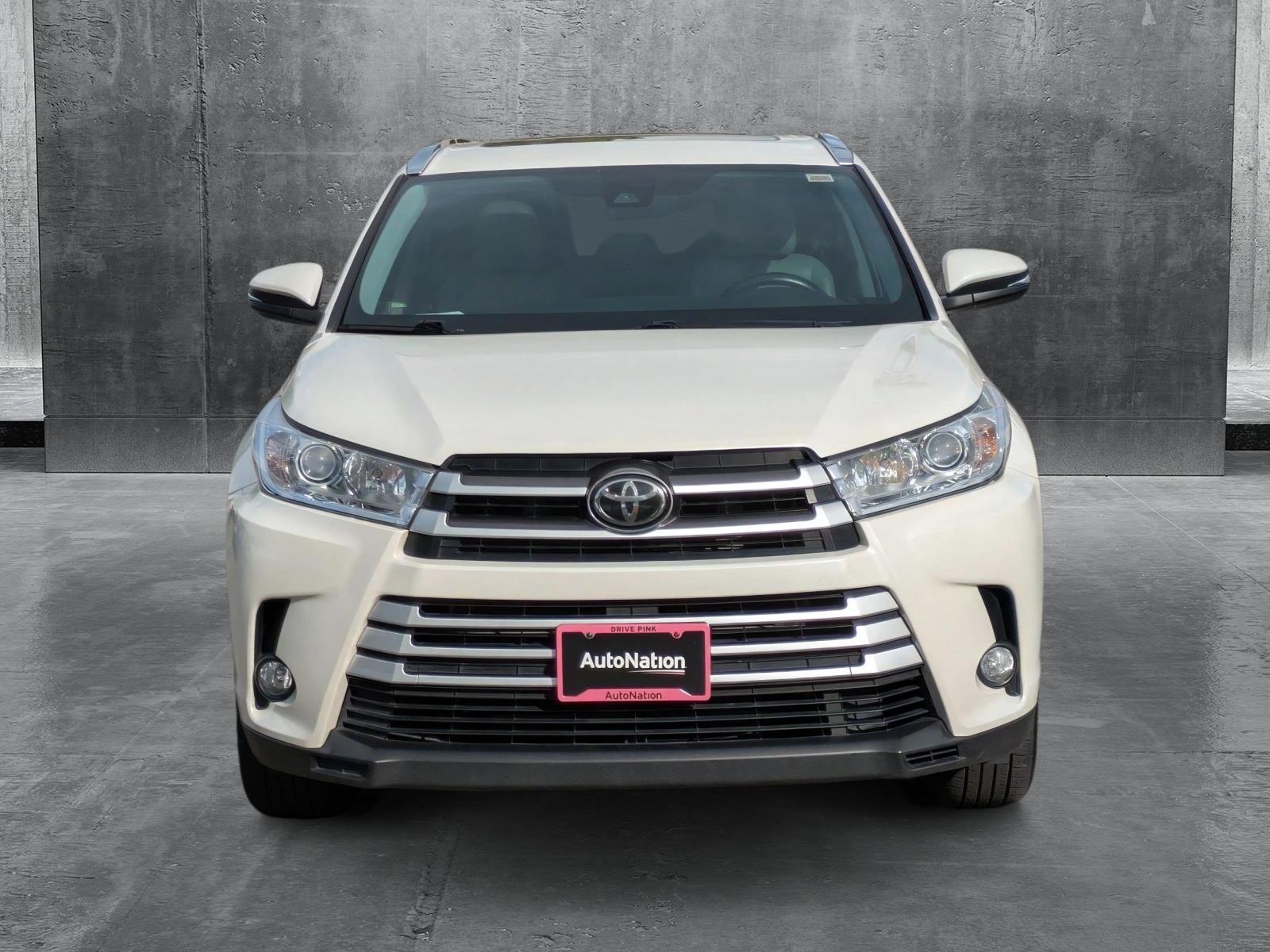 Used 2019 Toyota Highlander XLE with VIN 5TDKZRFH7KS555222 for sale in Golden, CO