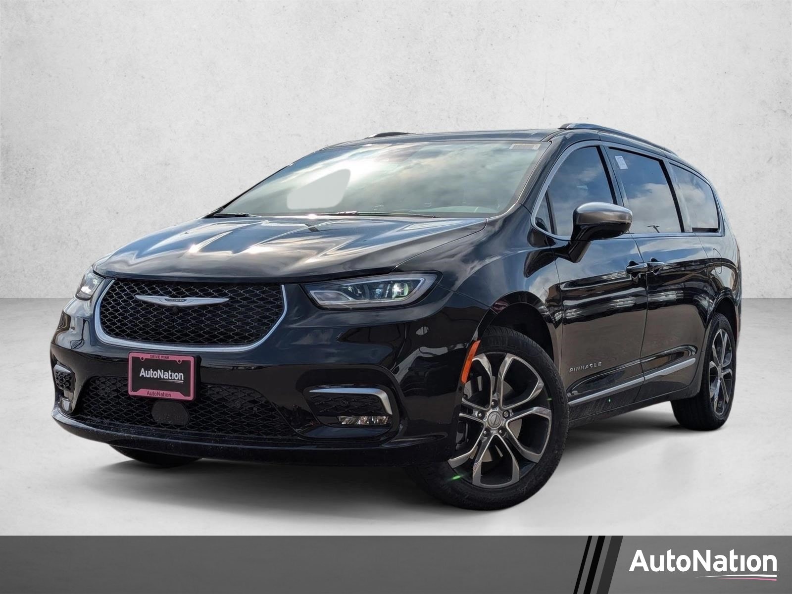 2026 Chrysler Pacifica Pinnacle AWD's photo