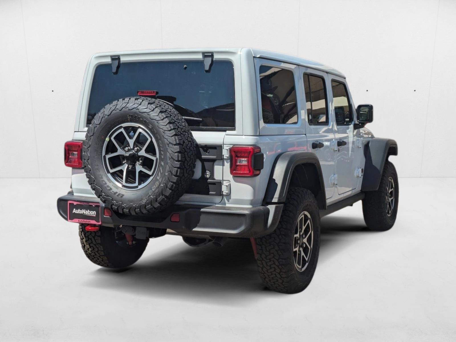 2025 Jeep Wrangler Rubicon photo 2