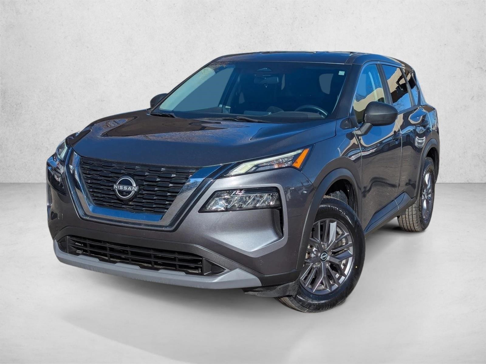 2023 Nissan Rogue S's photo