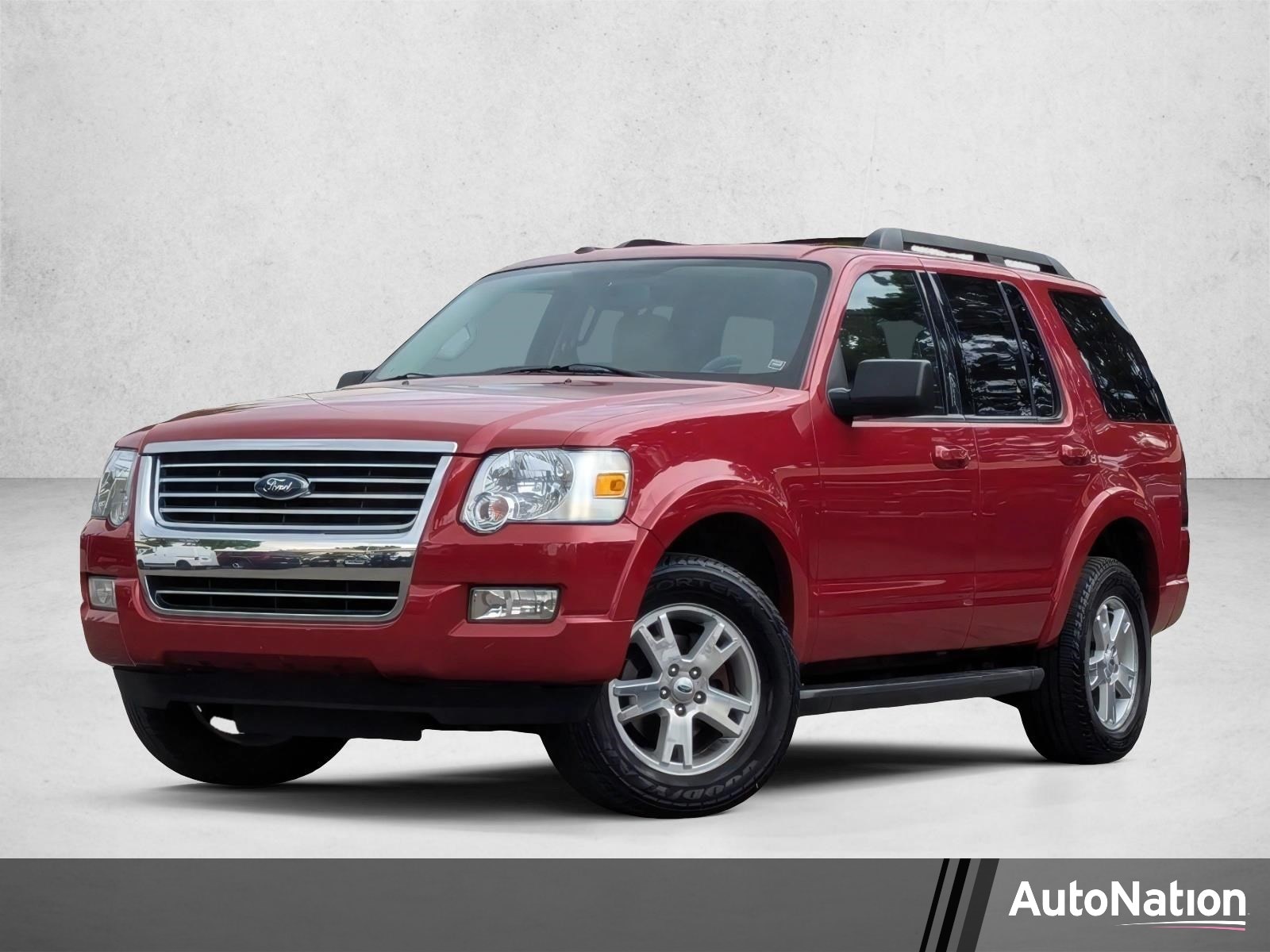 2010 Ford Explorer XLT 4x4's photo