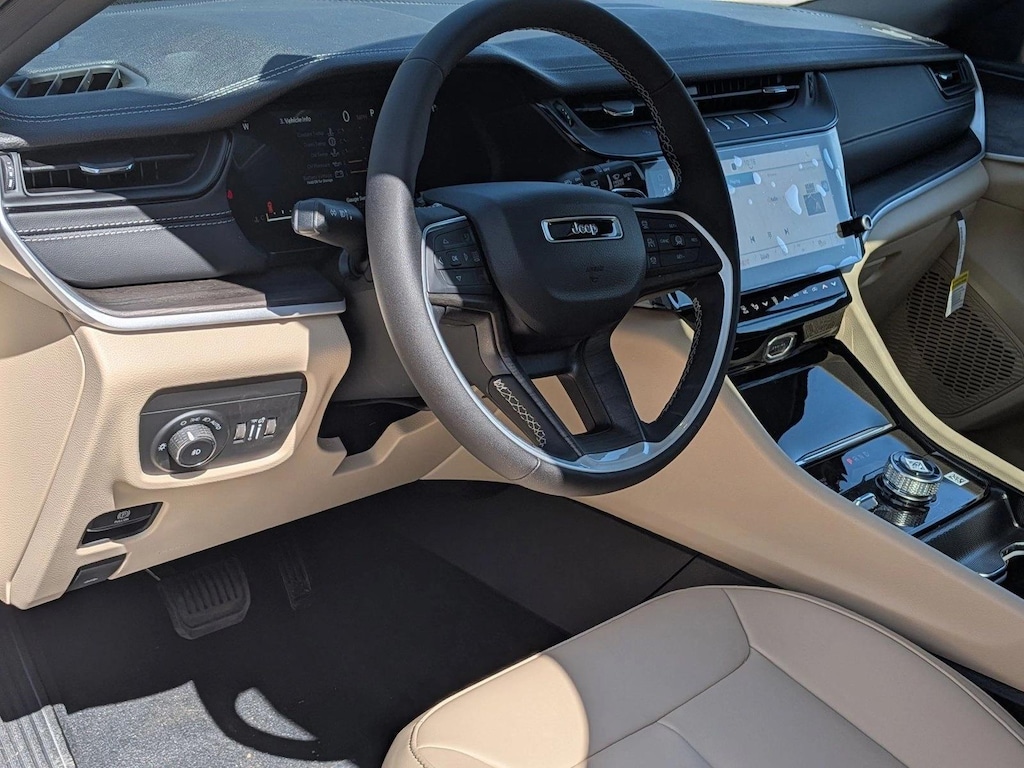 New 2026 Jeep Grand Cherokee L Limited SUV
