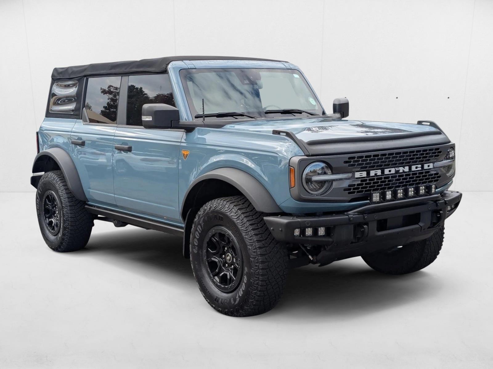 2022 Ford Bronco Badlands photo 3