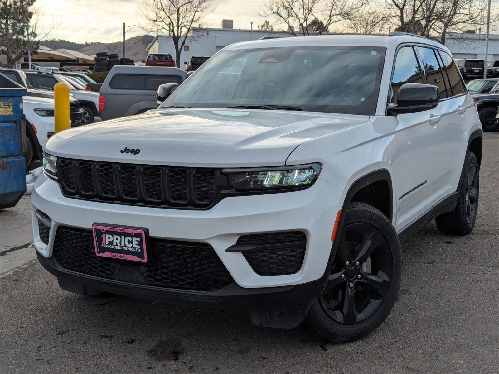 2023 Jeep Grand Cherokee Altitude's photo