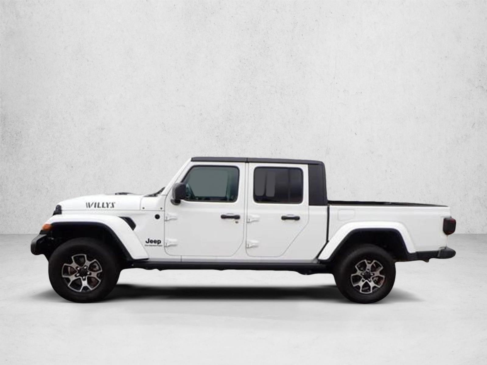 2021 Jeep Gladiator Willys photo 2