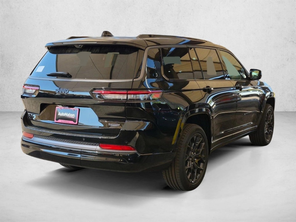 New 2026 Jeep Grand Cherokee L Summit SUV