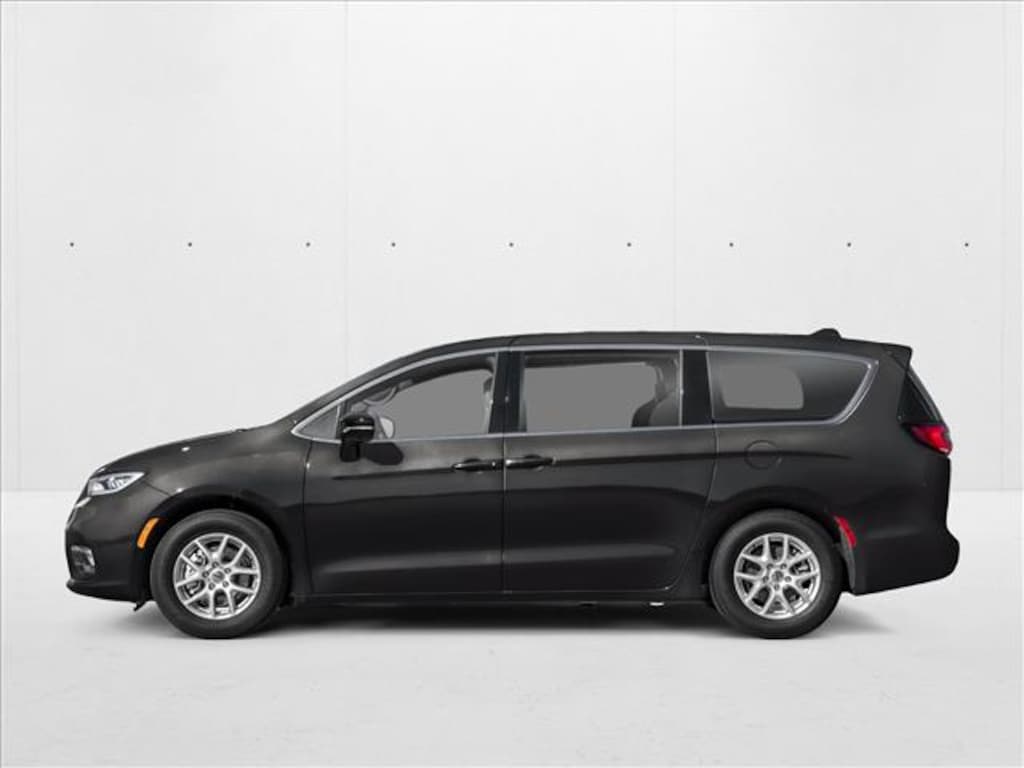 New 2026 Chrysler Pacifica Limited Van Passenger Van