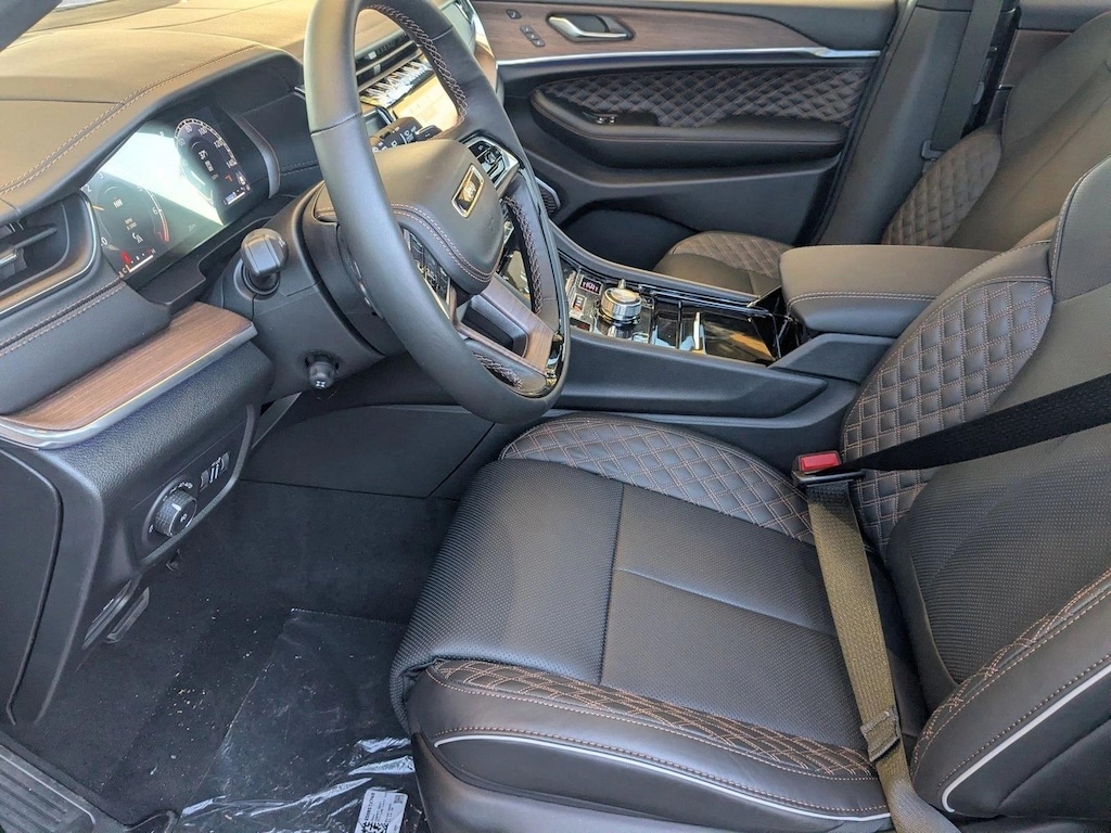 New 2025 Jeep Grand Cherokee Summit SUV