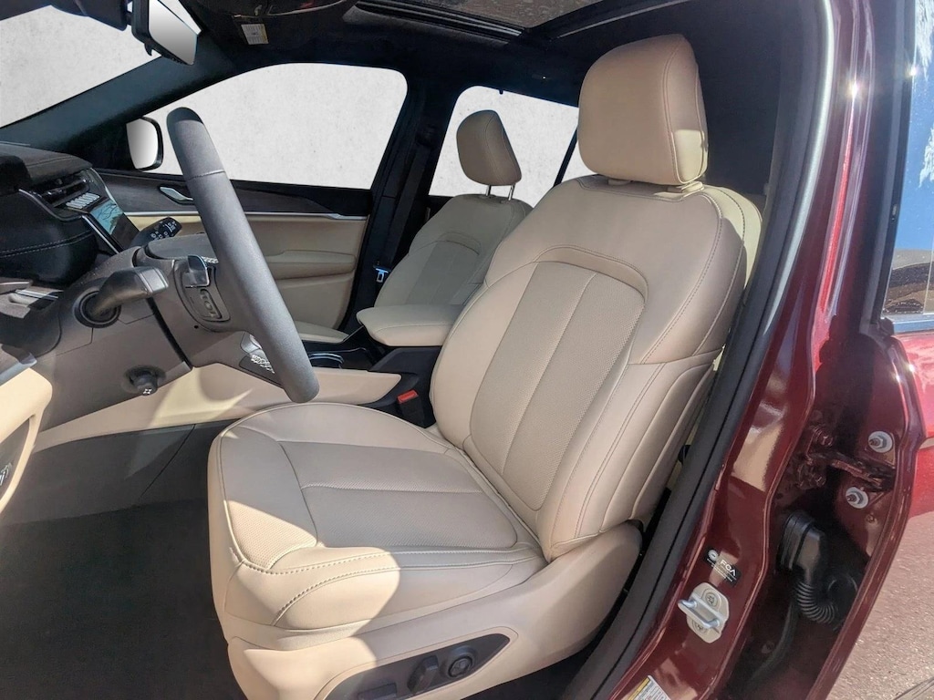 New 2025 Jeep Grand Cherokee Limited SUV