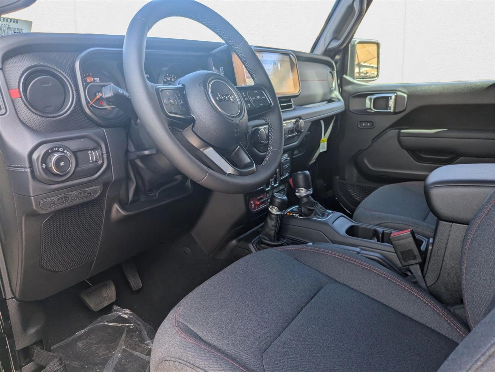 2025 Jeep Wrangler Rubicon photo 3