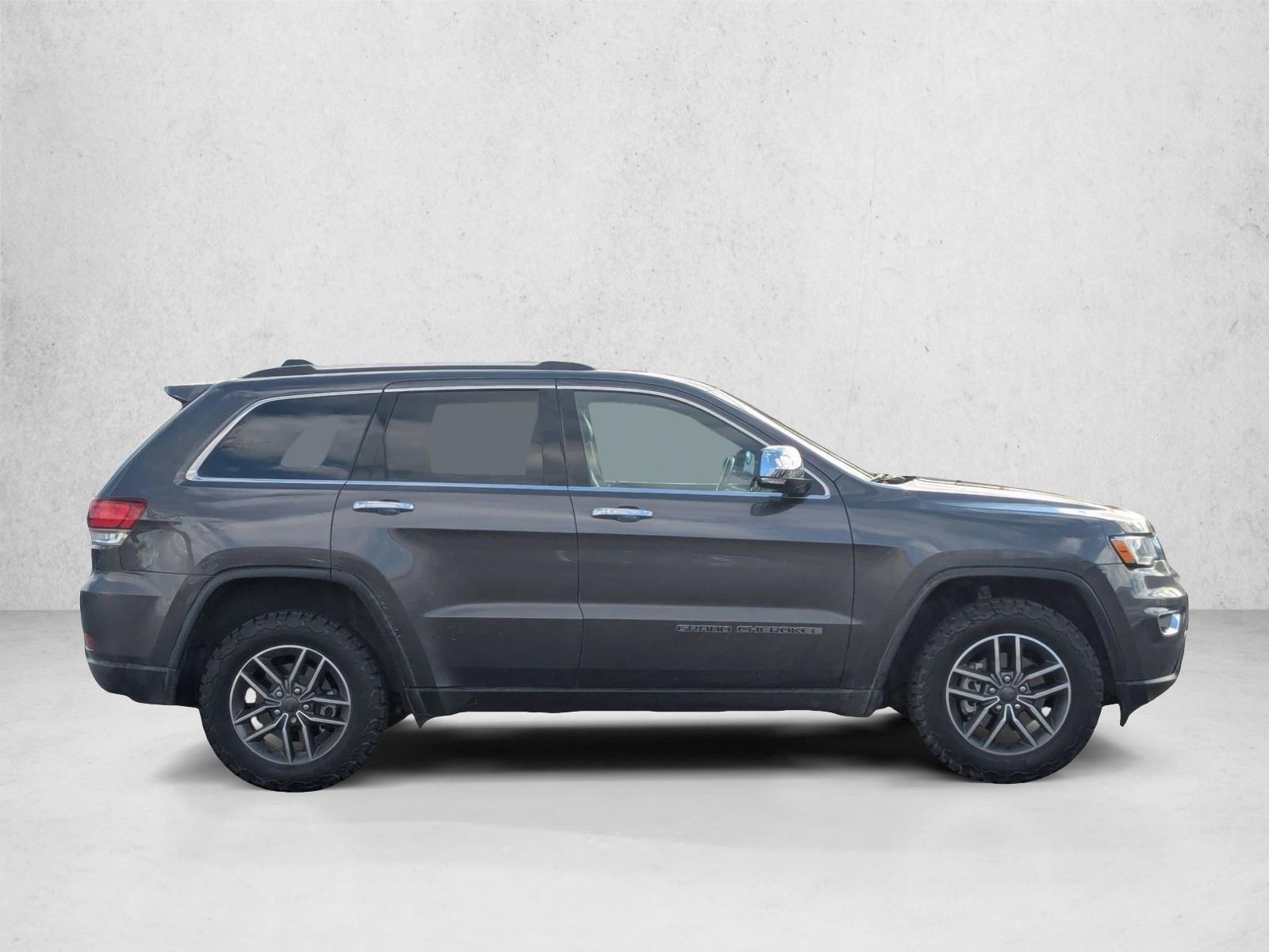 2020 Jeep Grand Cherokee Limited photo 2