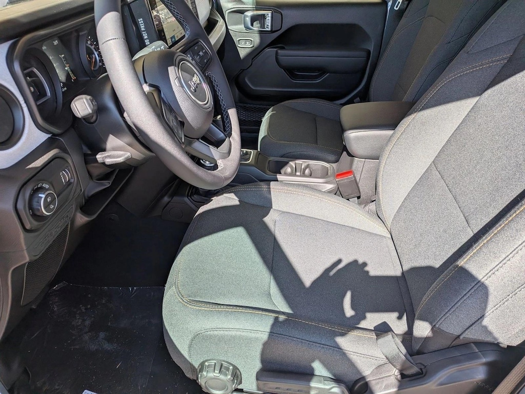 New 2026 Jeep Gladiator Sport S Truck Crew Cab