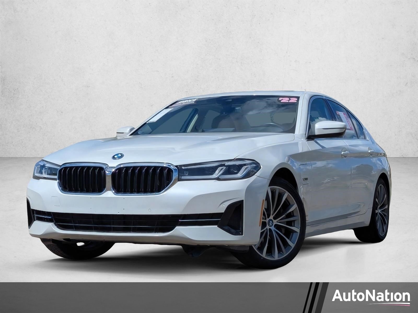 2022 BMW 5 Series 530e xDrive iPerformance Sedan's photo