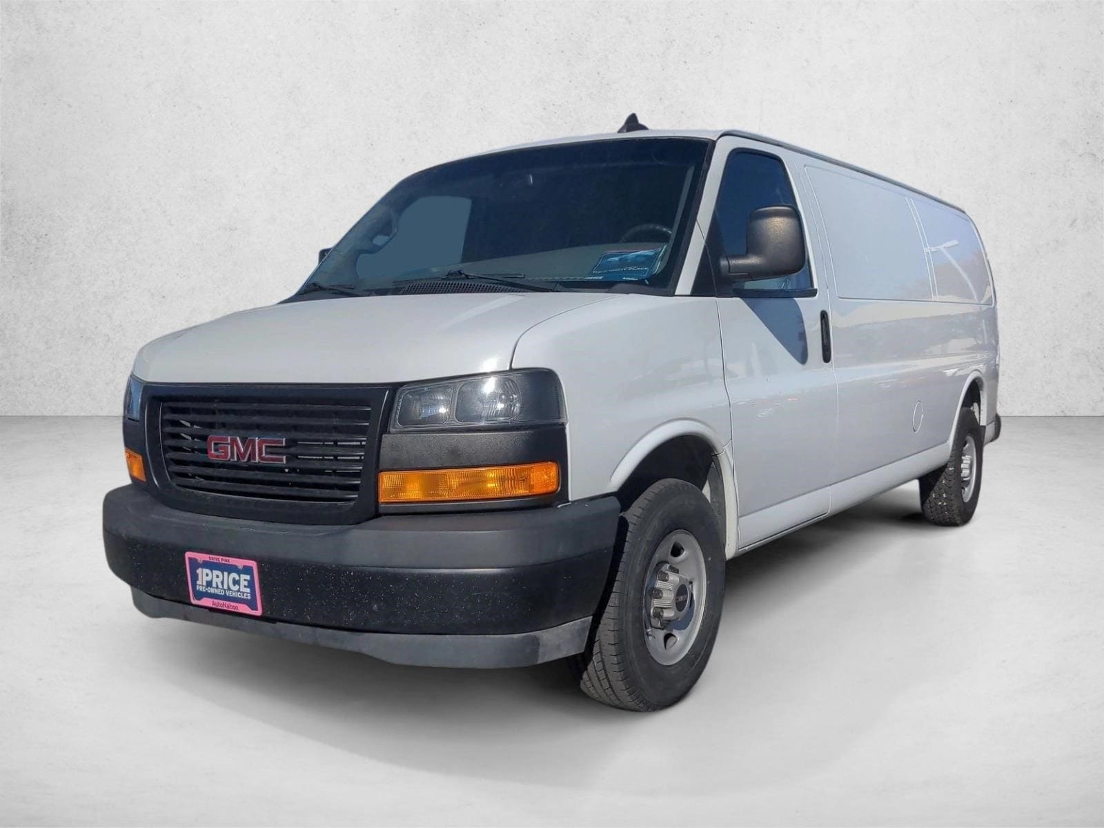 2021 GMC Savana Cargo Work Van's photo