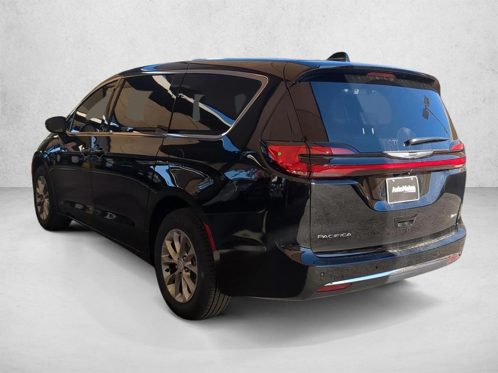 2026 Chrysler Pacifica Select - Photo 9