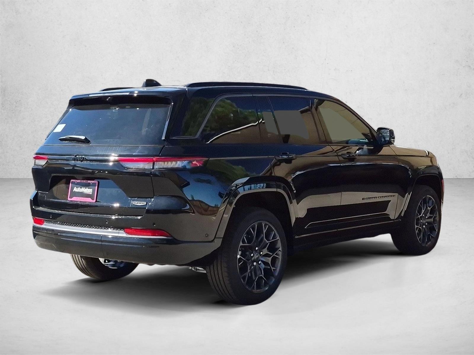 New 2027 Jeep Grand Cherokee Summit SUV