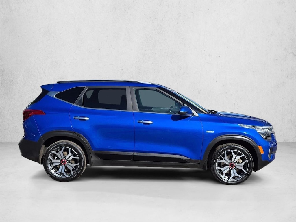 Used 2023 Kia Seltos SX Sport Utility