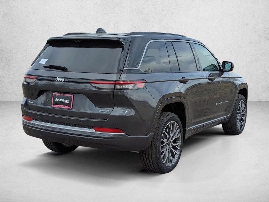 New 2026 Jeep Grand Cherokee Summit SUV