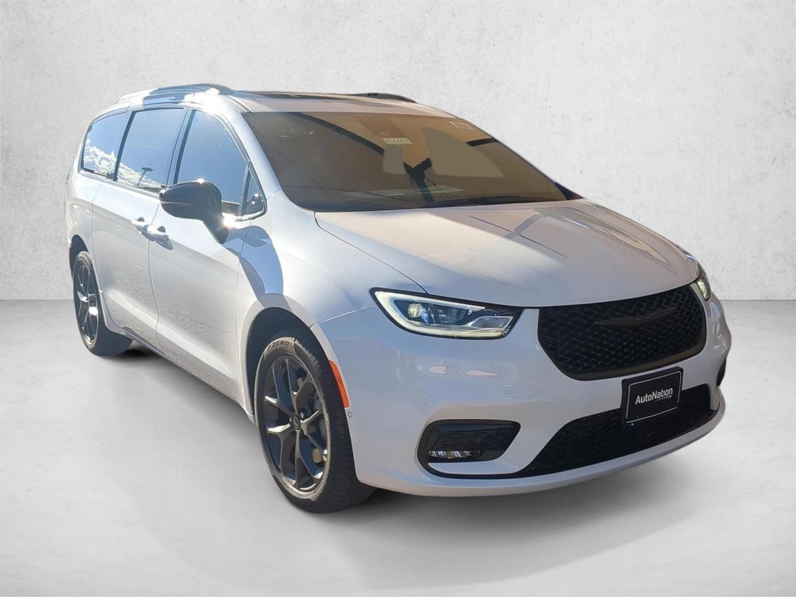 2026 Chrysler Pacifica Limited - Photo 7