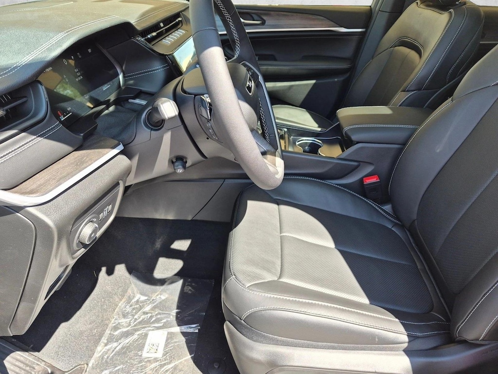 New 2026 Jeep Grand Cherokee L Limited Reserve SUV