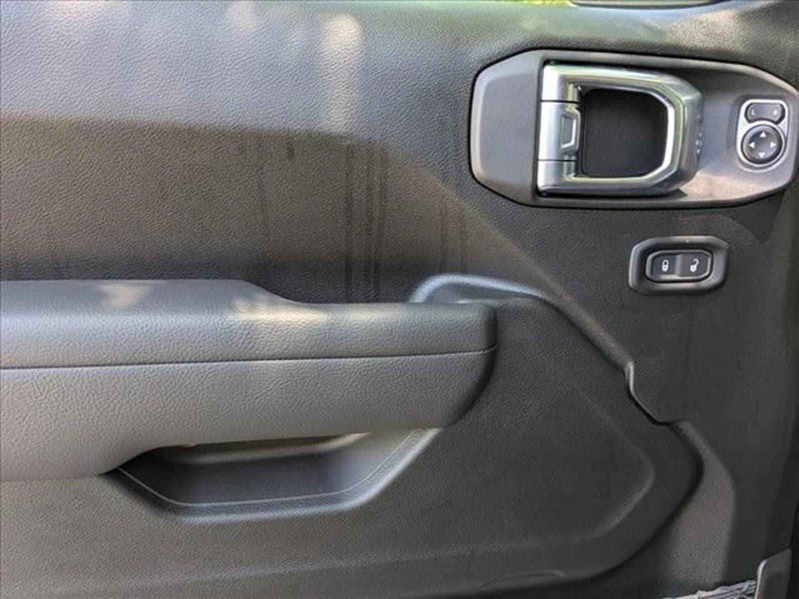 2025 Jeep Gladiator Sport S - Photo 16