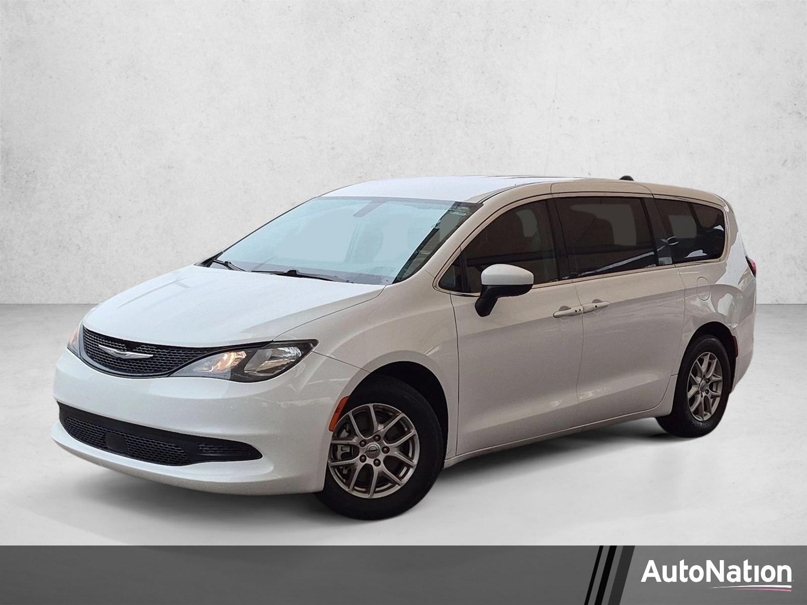 2022 Chrysler Voyager