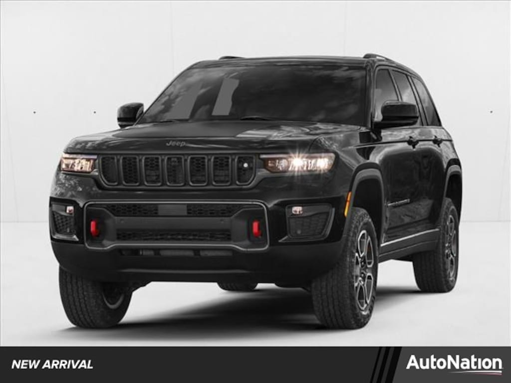 Used 2023 Jeep Grand Cherokee Laredo Sport Utility