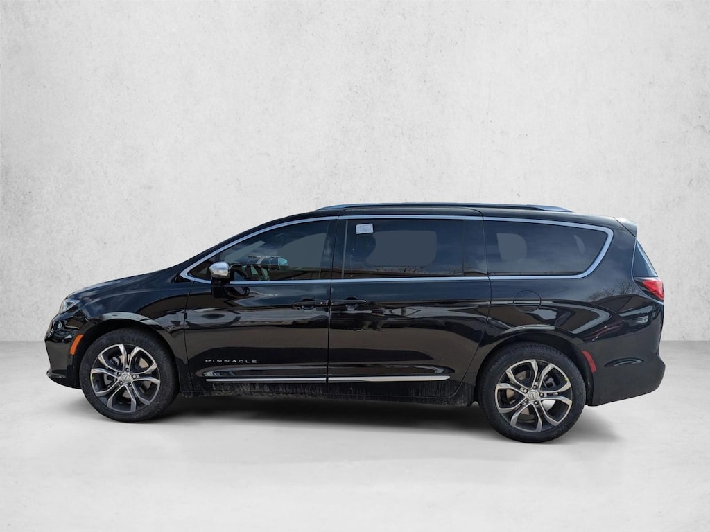 New 2026 Chrysler Pacifica Pinnacle Van Passenger Van