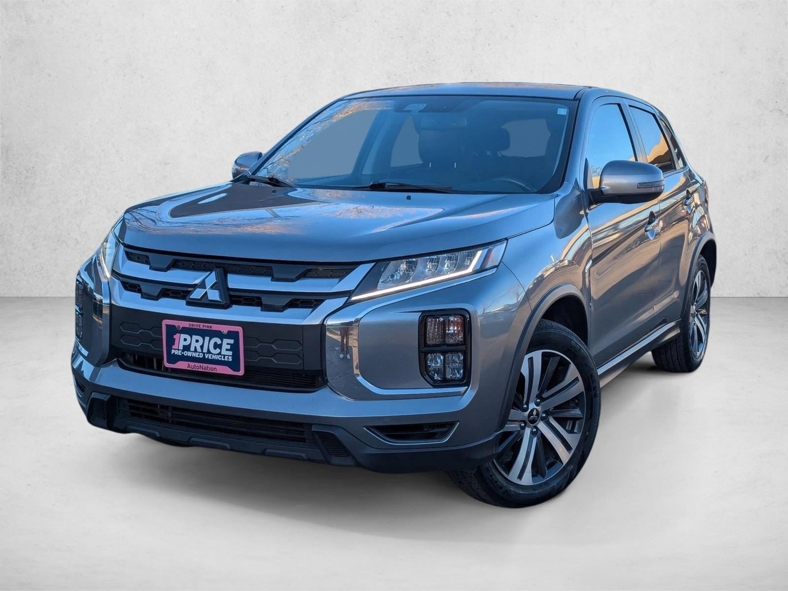 2024 Mitsubishi Outlander Sport SE's photo