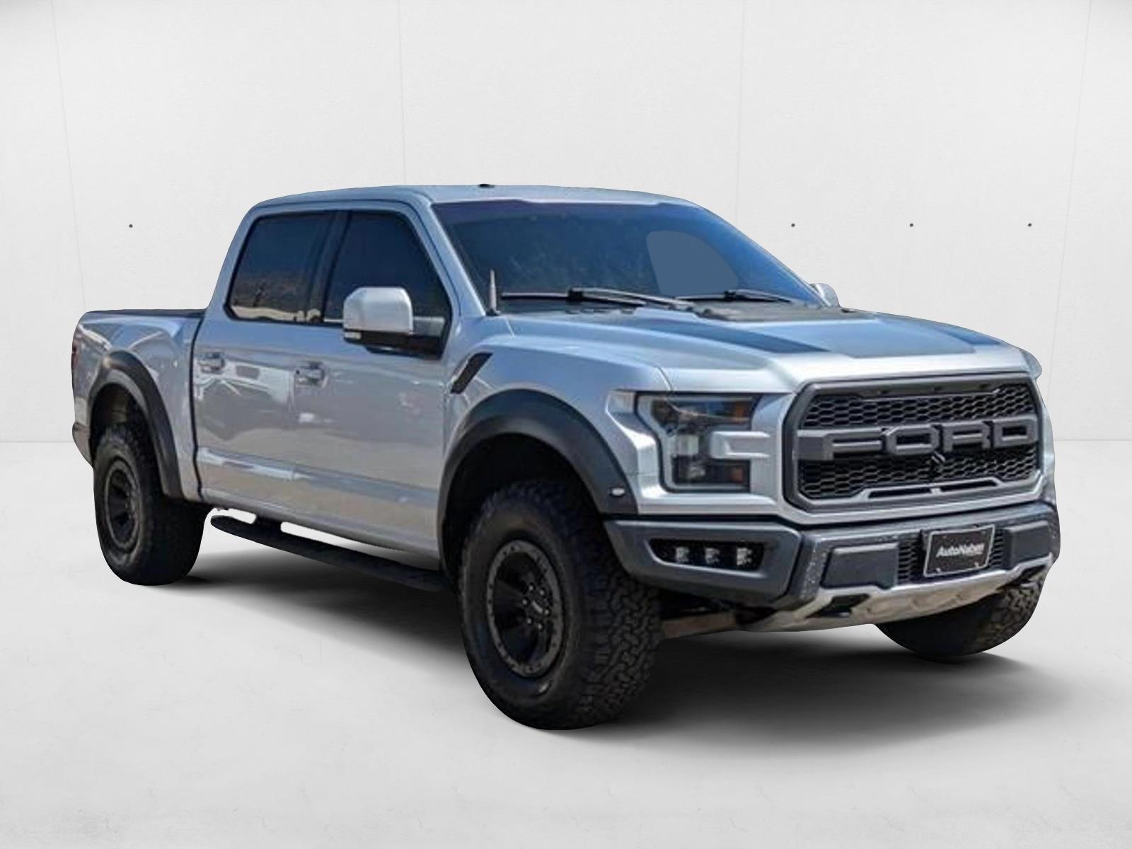 2017 Ford F-150 Raptor photo 3