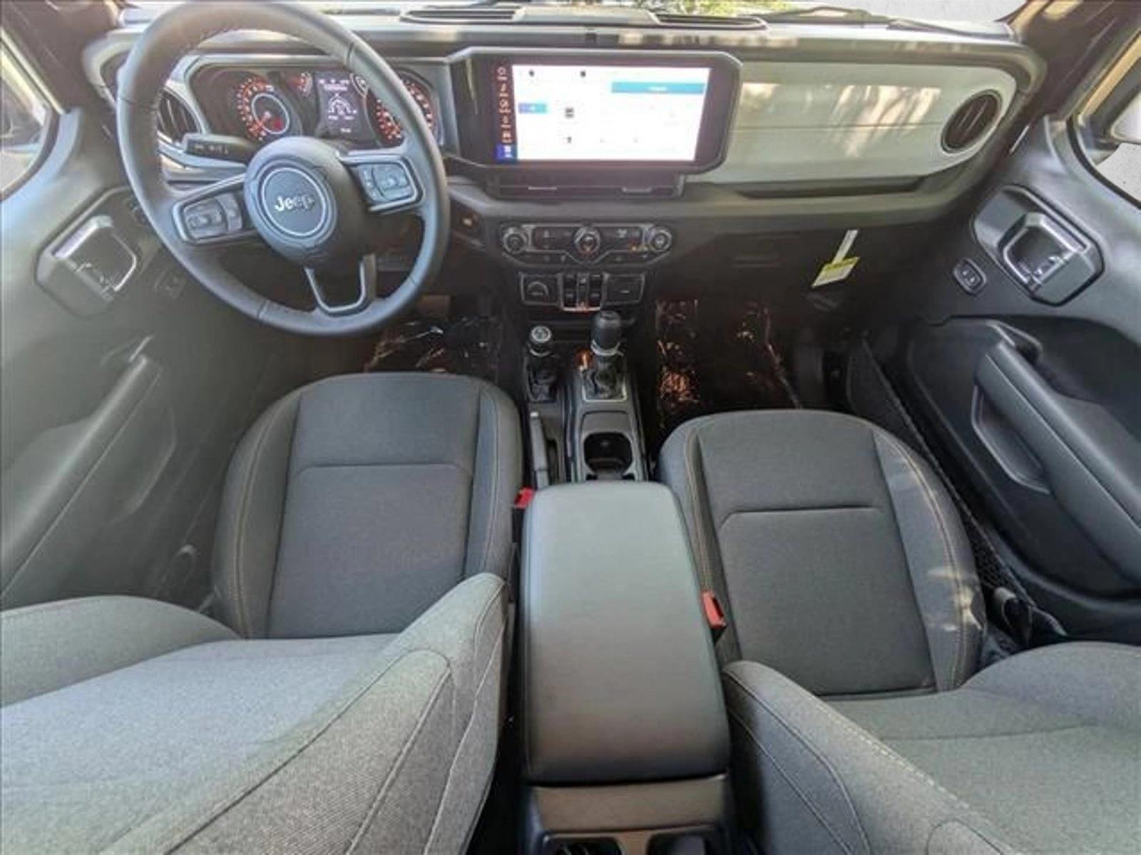 2025 Jeep Gladiator Sport S photo 3