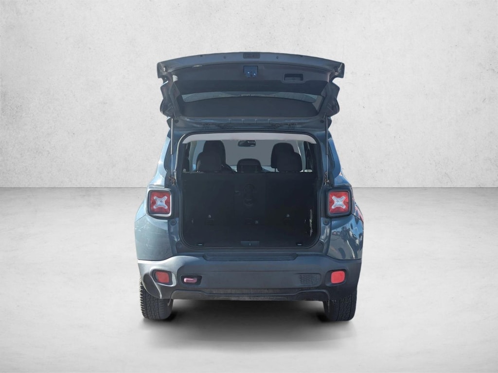 Used 2017 Jeep Renegade Trailhawk Sport Utility