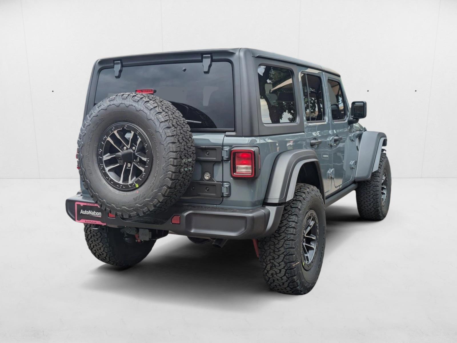 2025 Jeep Wrangler Willys photo 2